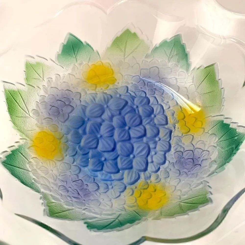 🍒Beautiful Glass Display Bowl - Picture 2 of 4